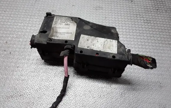 Ford Focus C-MAX Fuse module 5M5T14K733