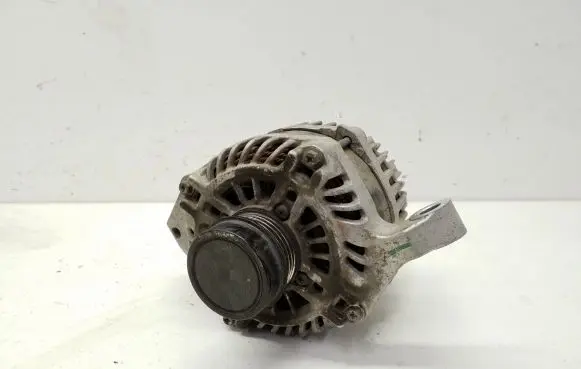 Ford Fusion II Generator/alternator DS7T10300