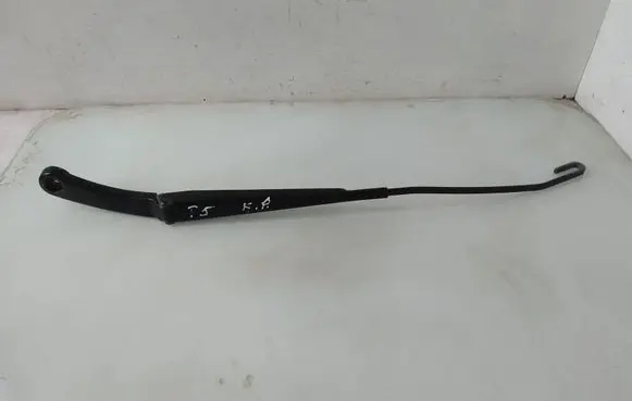 Volkswagen Transporter - Caravelle T5 Front wiper blade arm