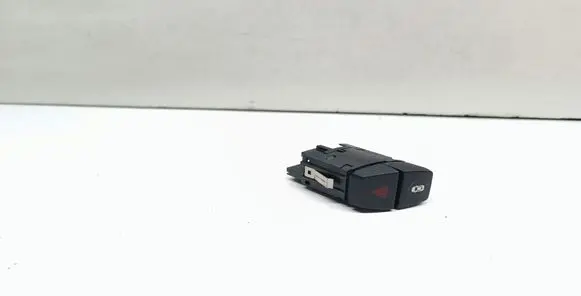 BMW 2 F46 Hazard light switch 9354186 61319354186