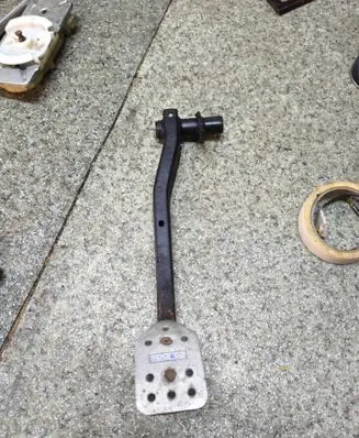 BMW 3 E46 Clutch pedal 1163870