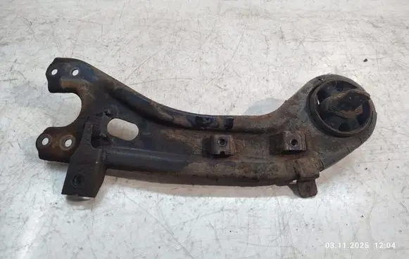 KIA Sorento Rear control arm