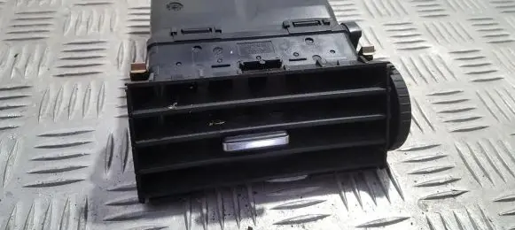 Ford Kuga I Dash center air vent grill 3m51r014l21be 3m51-r014l21be