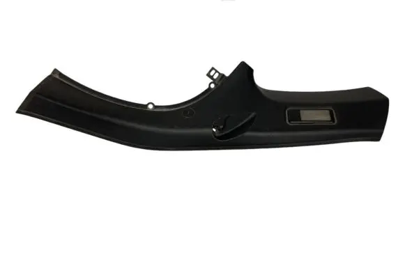 (D)pillar trim (top)
