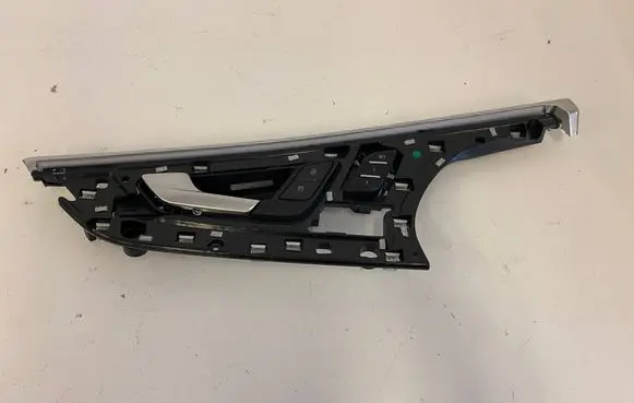 Audi Q7 4M Front door interior handle 4M0837019B