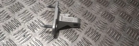 Mercedes-Benz GLC X253 C253 Front door lower hinge X2531710