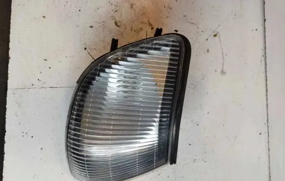 Mitsubishi Delica Front indicator light 87245