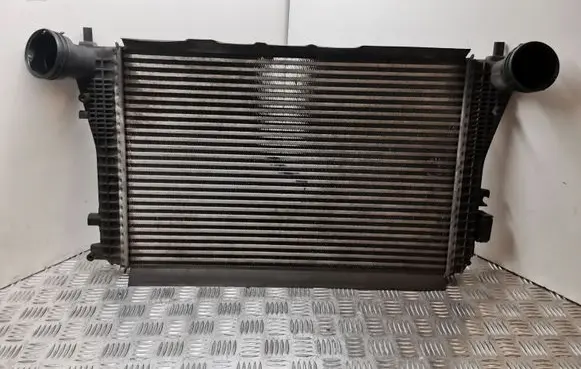 Volkswagen PASSAT B6 Intercooler radiator 3C0145805P