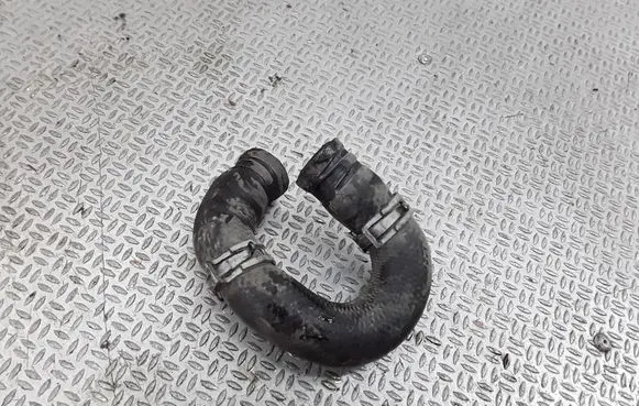 Nissan X-Trail T30 Engine coolant pipe/hose