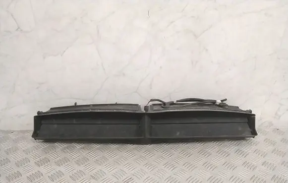 Tesla Model X Intercooler air guide/duct channel 103485000E
