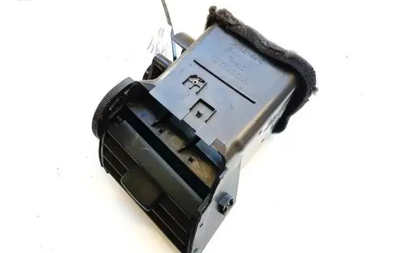 Honda FR-V Dash center air vent grill