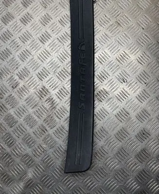 Hyundai Santa Fe Front sill trim cover 858812B000
