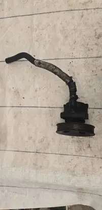 Opel Frontera B Power steering pump 90409232