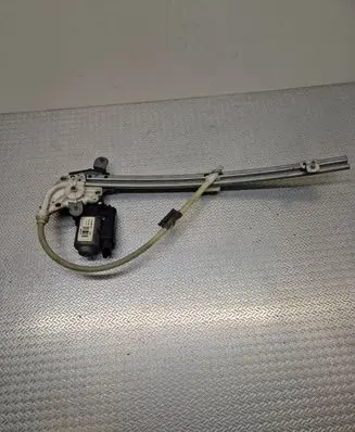 Renault Laguna II Rear door window regulator motor 8200305720