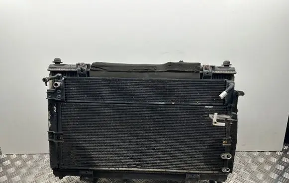 Lexus GS 300 350 430 450H Radiator set 4221332772 4227501970 8925730070