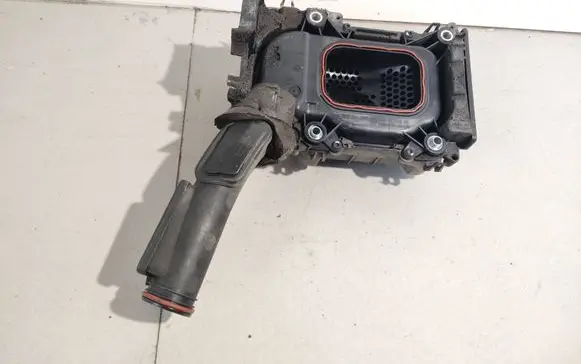 Volkswagen Golf VI Intake resonator 03C145650B 81030939 03C103502K