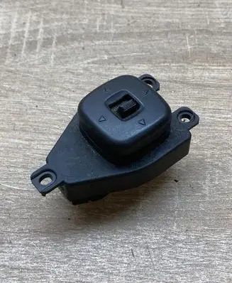 Mazda 3 I Wing mirror switch 03200320