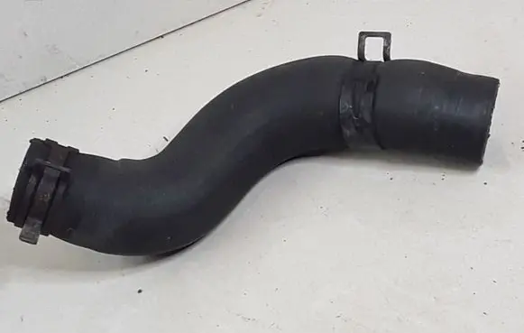 Toyota Avensis T250 Engine coolant pipe/hose