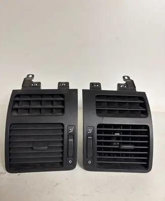 Volkswagen Touran I Dashboard side air vent grill/cover trim 1T0819703B 1T0819704B