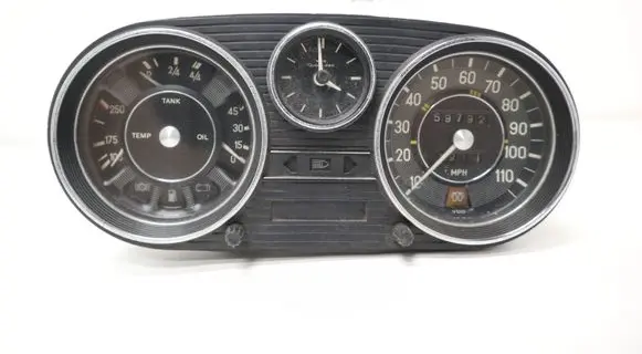 Mercedes-Benz COMPAKT W115 Speedometer (instrument cluster)