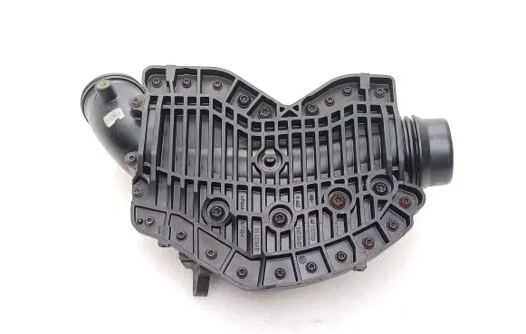 Mercedes-Benz GL X166 Intake resonator A6421403487