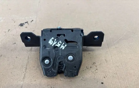 Chevrolet Orlando Tailgate/trunk/boot lock/catch/latch 13581023