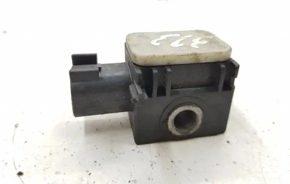KIA Carens II Airbag deployment crash/impact sensor 959301D000 1D95930000