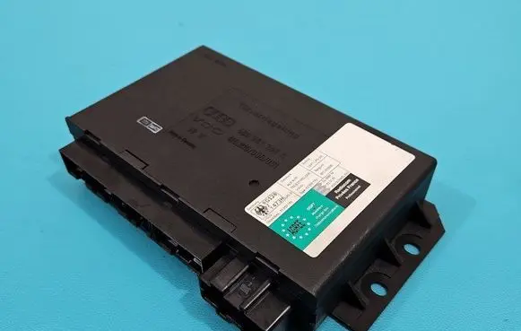 Audi A6 S6 C5 4B Central body control module 93059193 IMPRK1366927