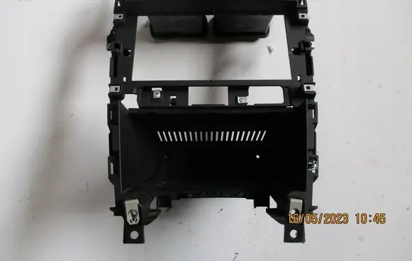BMW 2 Active Tourer U06 Radio/GPS head unit trim FK7204634AG