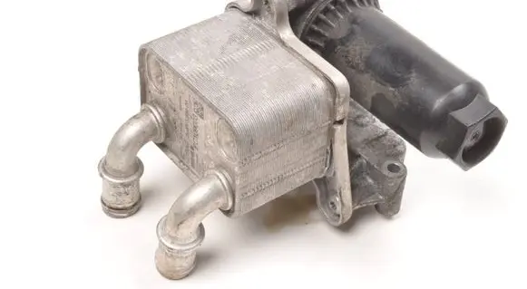 Renault Talisman Engine oil radiator DU3R7J389DA