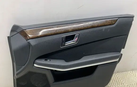 Mercedes-Benz E W212 Front door card panel trim 