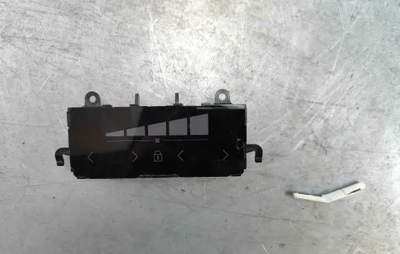 Volvo XC90 Climate control unit 31674024 31346788 32350323