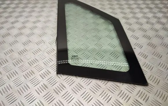 Iveco Daily 6th gen Front triangle window/glass 43R00048