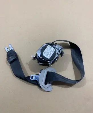 Renault Laguna III Front seatbelt 868840031R 0406065 9524353