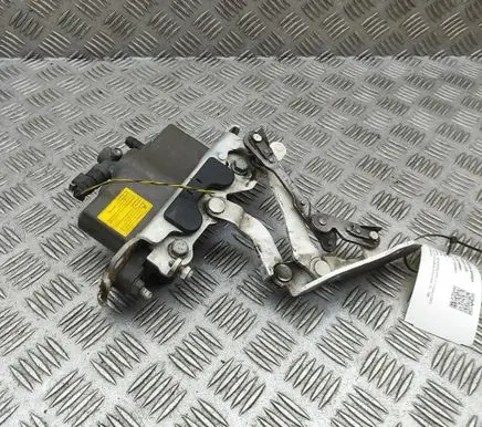 Mercedes-Benz E C207 W207 Engine bonnet/hood hinges A2129067801