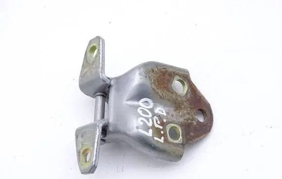 Mitsubishi L200 Front door hinge set 