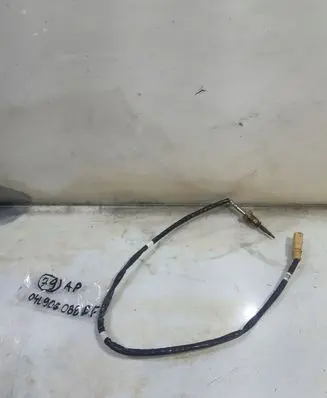 Volkswagen Crafter Exhaust gas temperature sensor 04L906088BF
