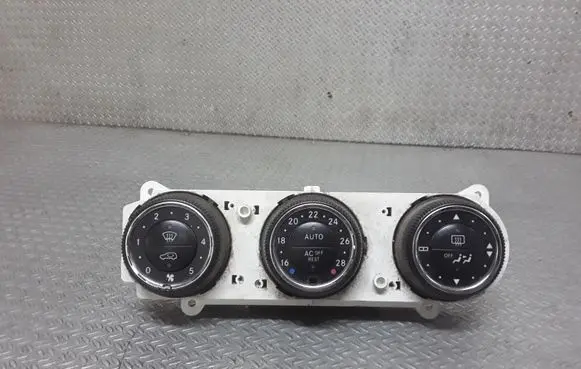 Mercedes-Benz ML W163 Climate control unit A1638204289KZ
