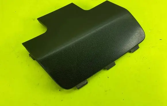 Volkswagen Jetta V Rear bumper row hook cap/cover 1K5807441B