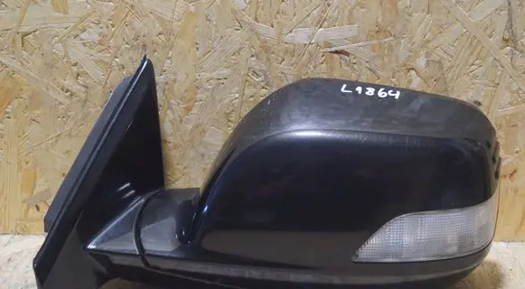 Honda CR-V Front door electric wing mirror