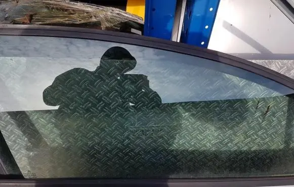 Citroen C4 I Front door window glass four-door