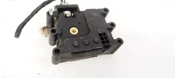 Mazda 3 I Air flap motor/actuator 7116F