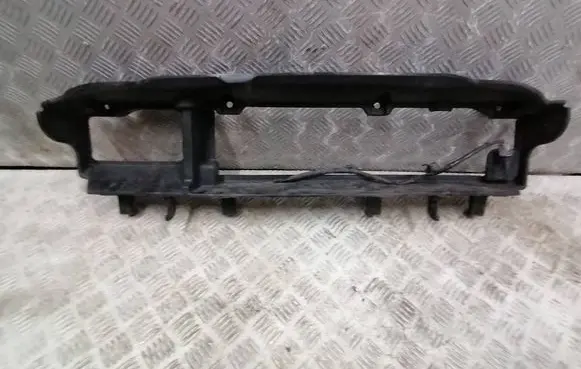 Suzuki Swift III Intercooler air guide/duct channel 7243352R