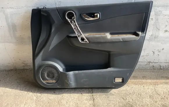 Renault Koleos I Front door card panel trim