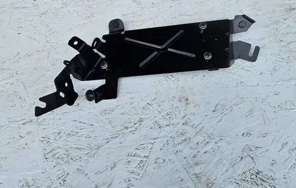 Renault Arkana Engine control unit holder 237146784R