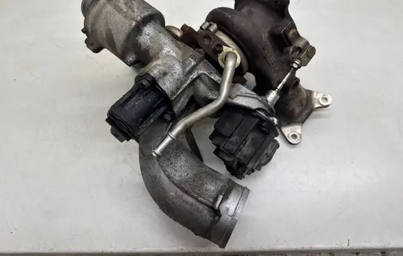 Audi A4 S4 B8 8K Turbo 06L145654C