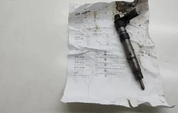 Land Rover Freelander 2 - LR2 Fuel injector 0445115042