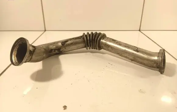 Audi A3 S3 8P EGR valve line/pipe/hose