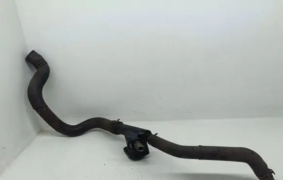 Volkswagen PASSAT B6 Engine coolant pipe/hose 038121132G