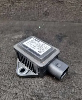 Audi A4 S4 B6 8E 8H ESP acceleration yaw rate sensor 8E0907637A 0022524 0265005245